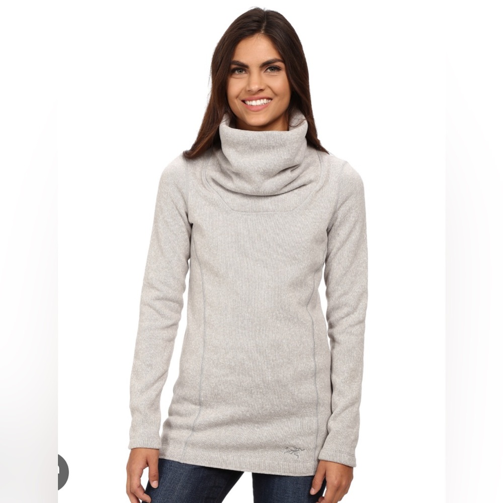 NWT Arc’teryx Desira fleece pullover